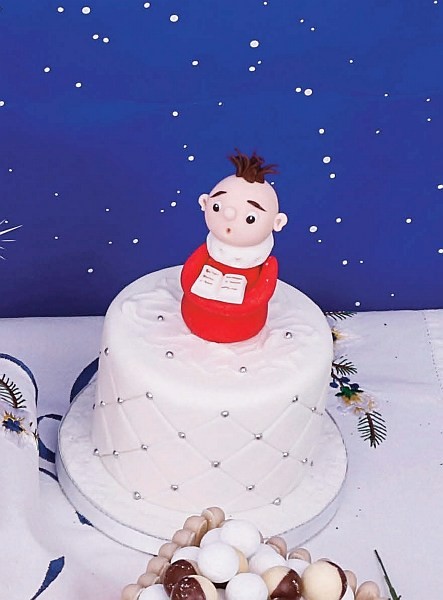 Торт різдвяний швидкий «Хлопчик-хорист»